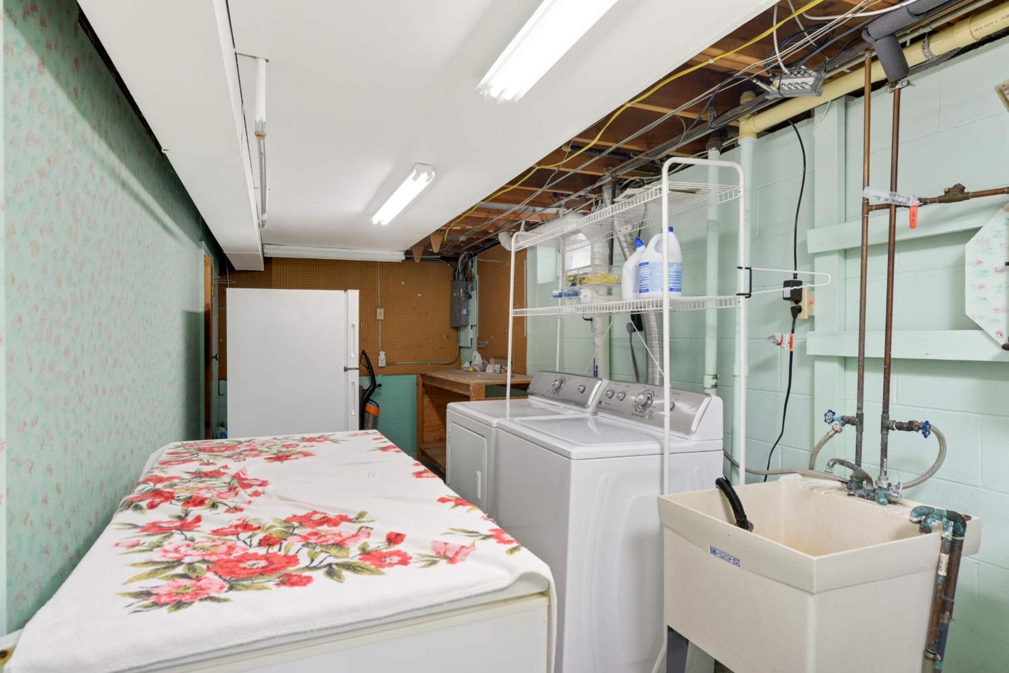 Cottage Grove Haven, Spacious 4-Bed, 3 Baths Retreat エクステリア 写真