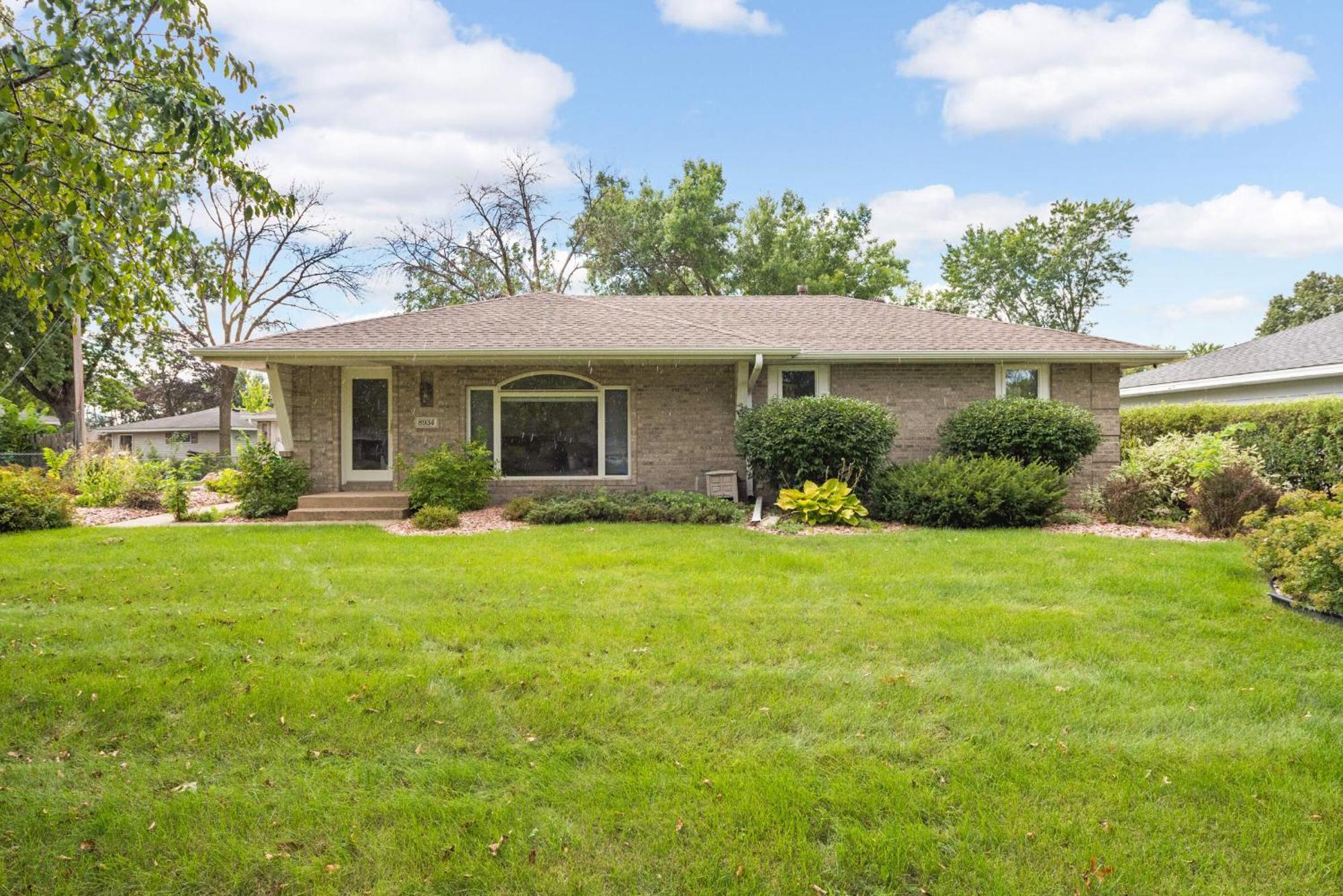 Cottage Grove Haven, Spacious 4-Bed, 3 Baths Retreat エクステリア 写真